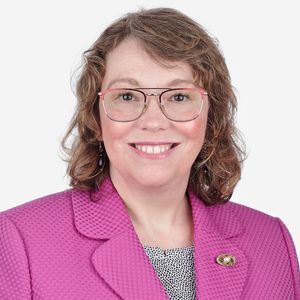 Meet your Posher, Carolyn